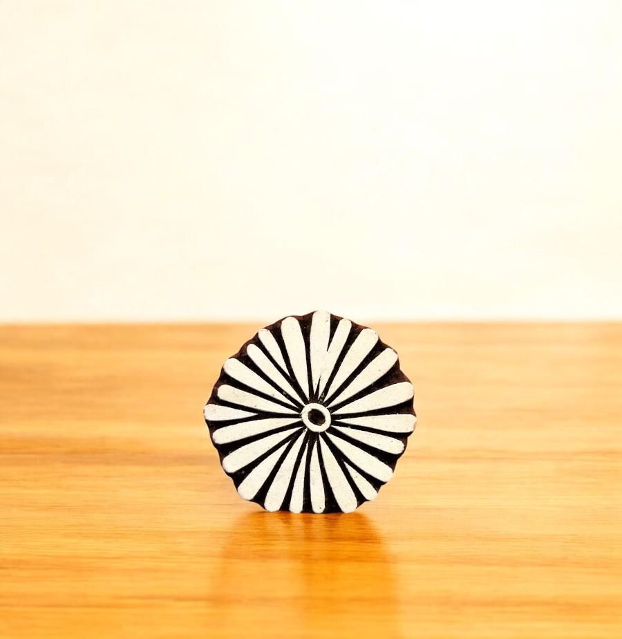 Indian Wooden Printing Block - Medium Daisy Flower