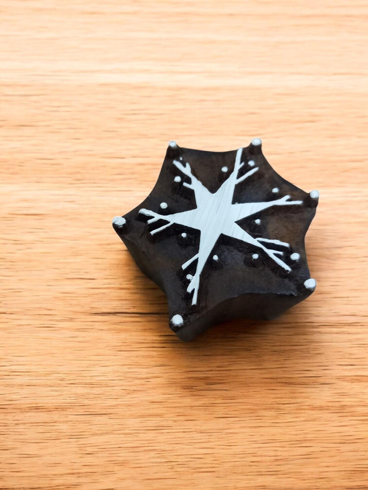 Funky Star ,pottery stamp ceramic mold scrapbooking tjap batik printing floral carved stamps.