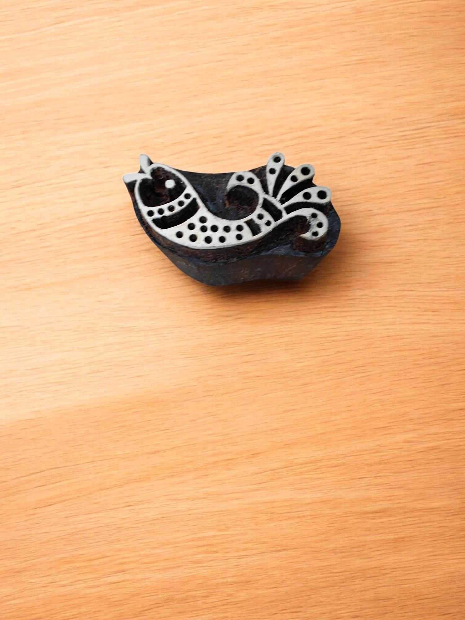 Jumping Fish 02 pottery stamp ceramic mold scrapbooking tjap batik printing floral carved stamps.
