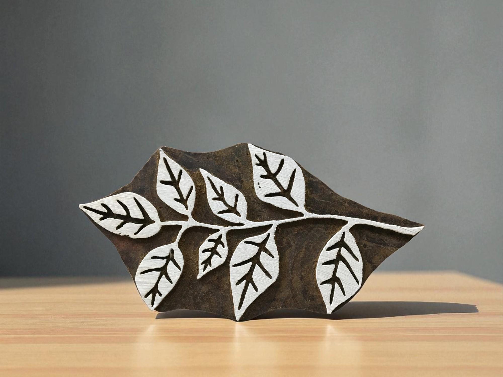 Alder Leaf Wooden Stamp, 75 X 125 cm
