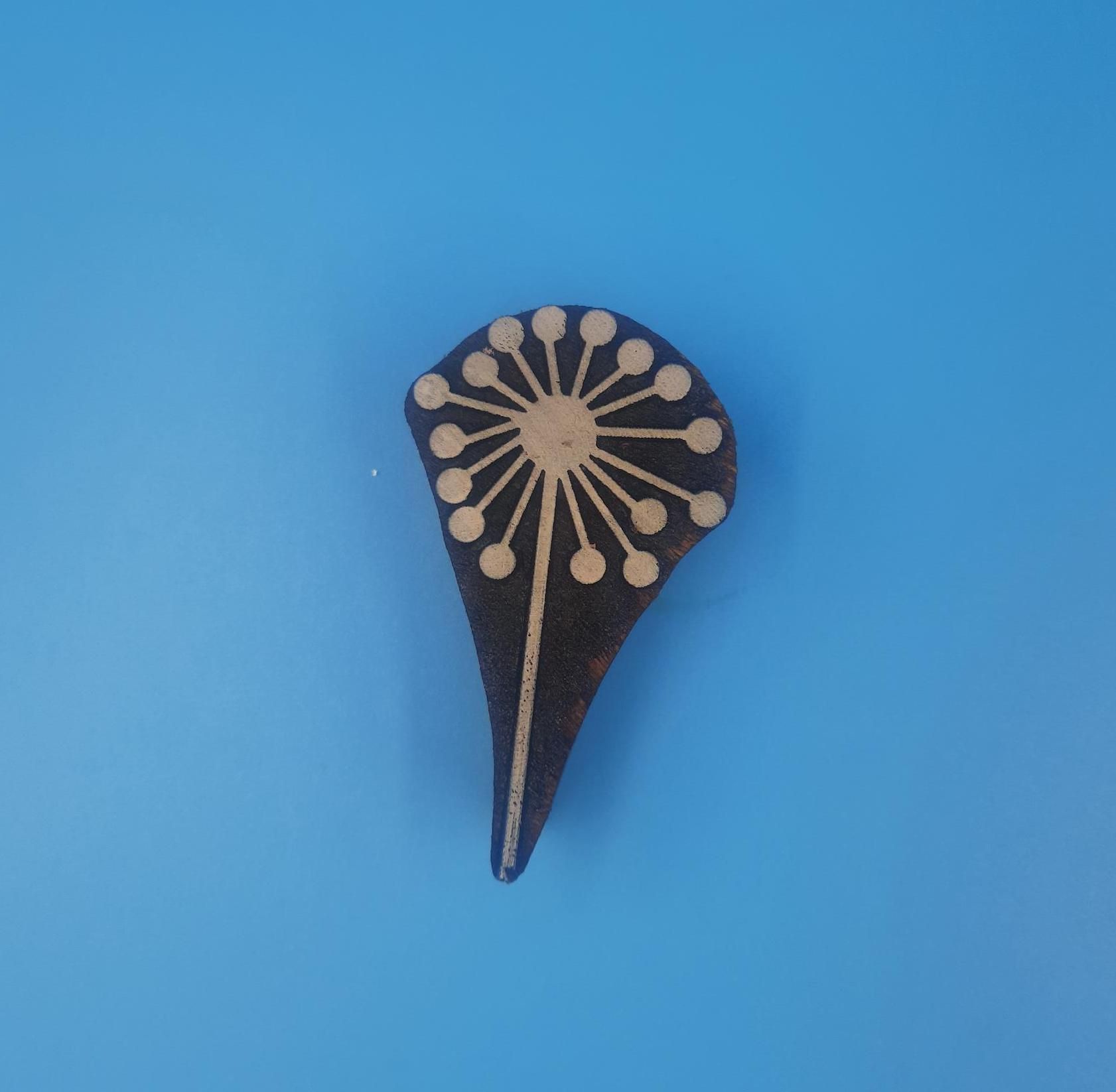 Bold Single Seedhead Wooden Printing Block Pottery Stamp, Batik Tjaps, Blaudruck stempel