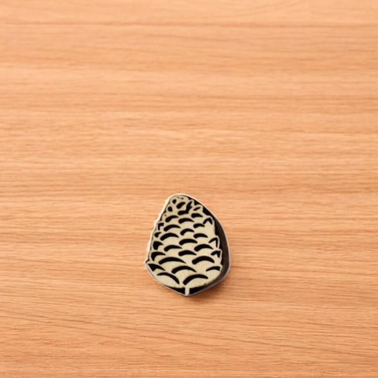 Detailed Pinecone