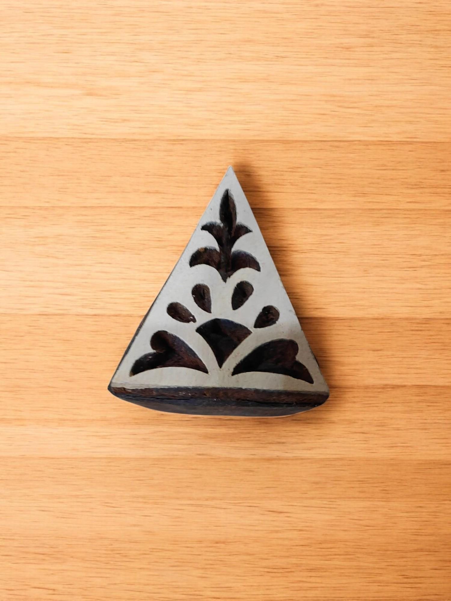Mini triangle pottery stamp ceramic mold scrapbooking tjap batik printing floral carved stamps.