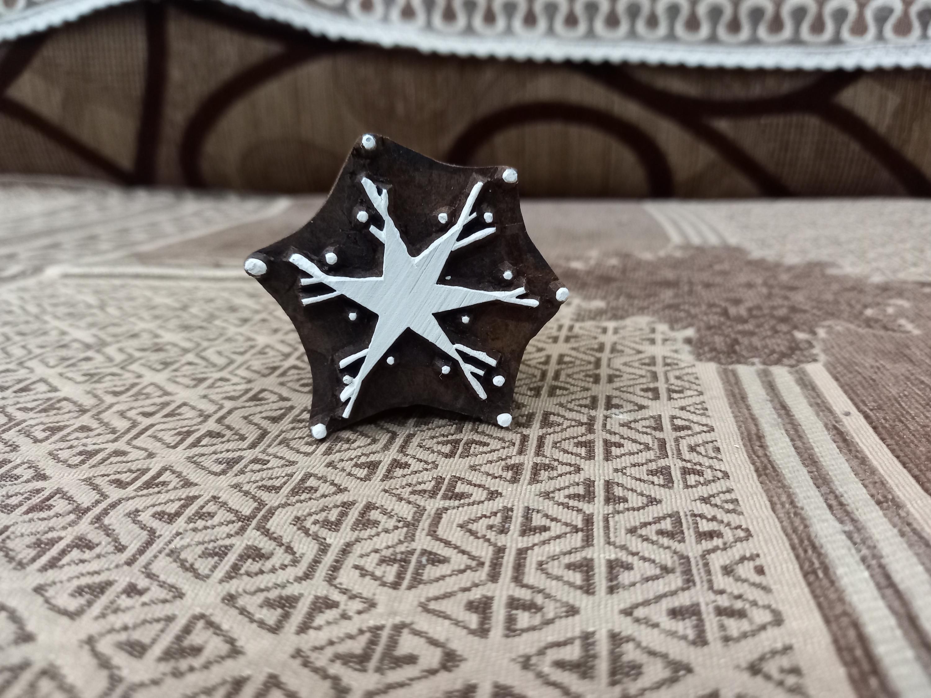 Floral Carved Wooden Printing Block, Batik Tjaps, 5.5cm