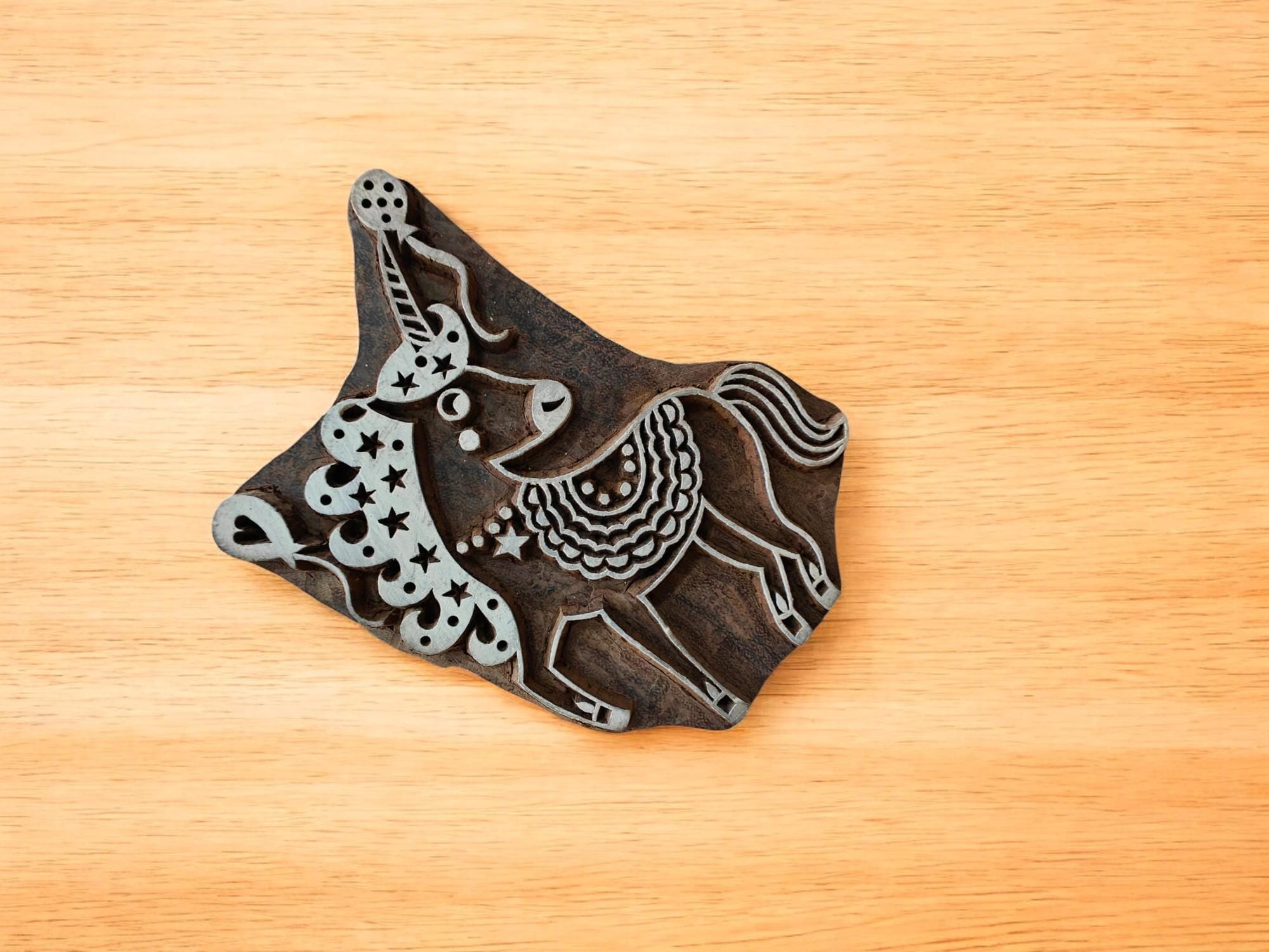 Stylish Unicorn pottery stamp ceramic mold scrapbooking tjap batik printing floral carved stamps.