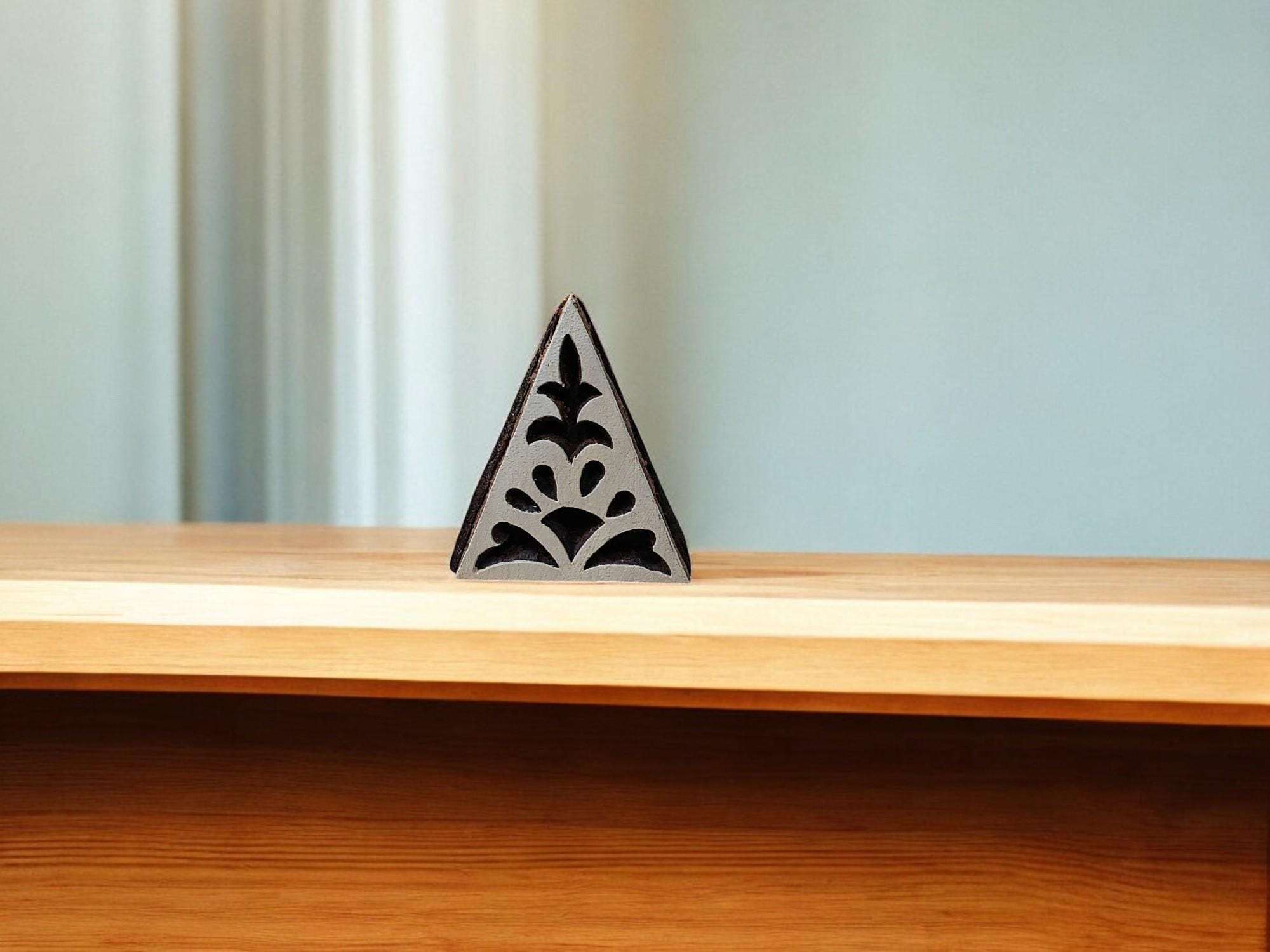 Mini triangle pottery stamp ceramic mold scrapbooking tjap batik printing floral carved stamps.