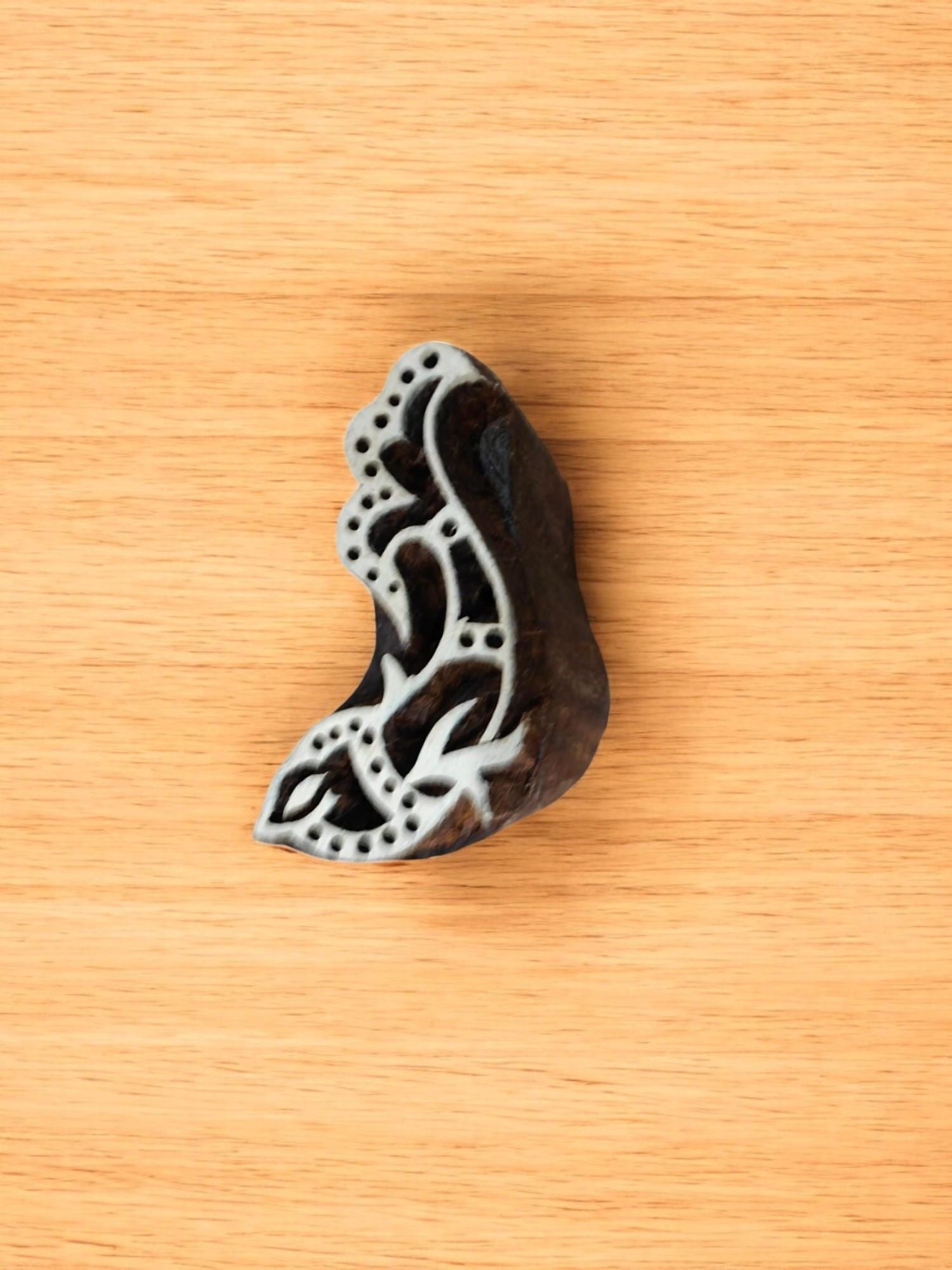 Jumping fish 03 pottery stamp ceramic mold scrapbooking tjap batik printing floral carved stamps.