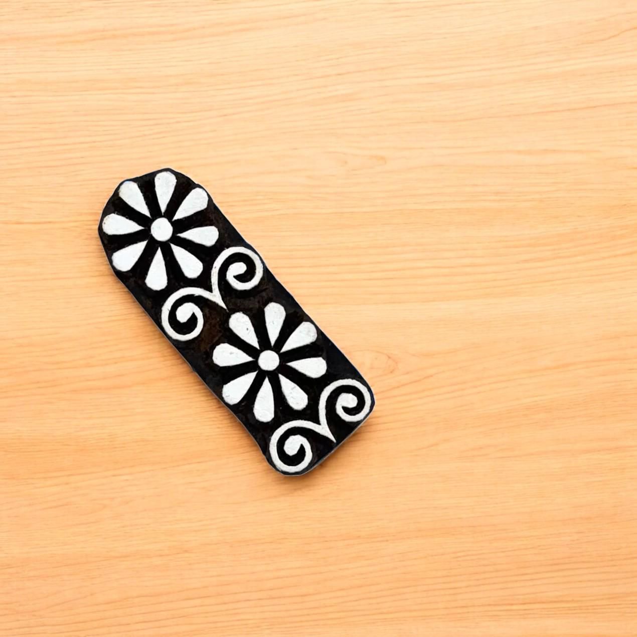 Flower Pattern Border
