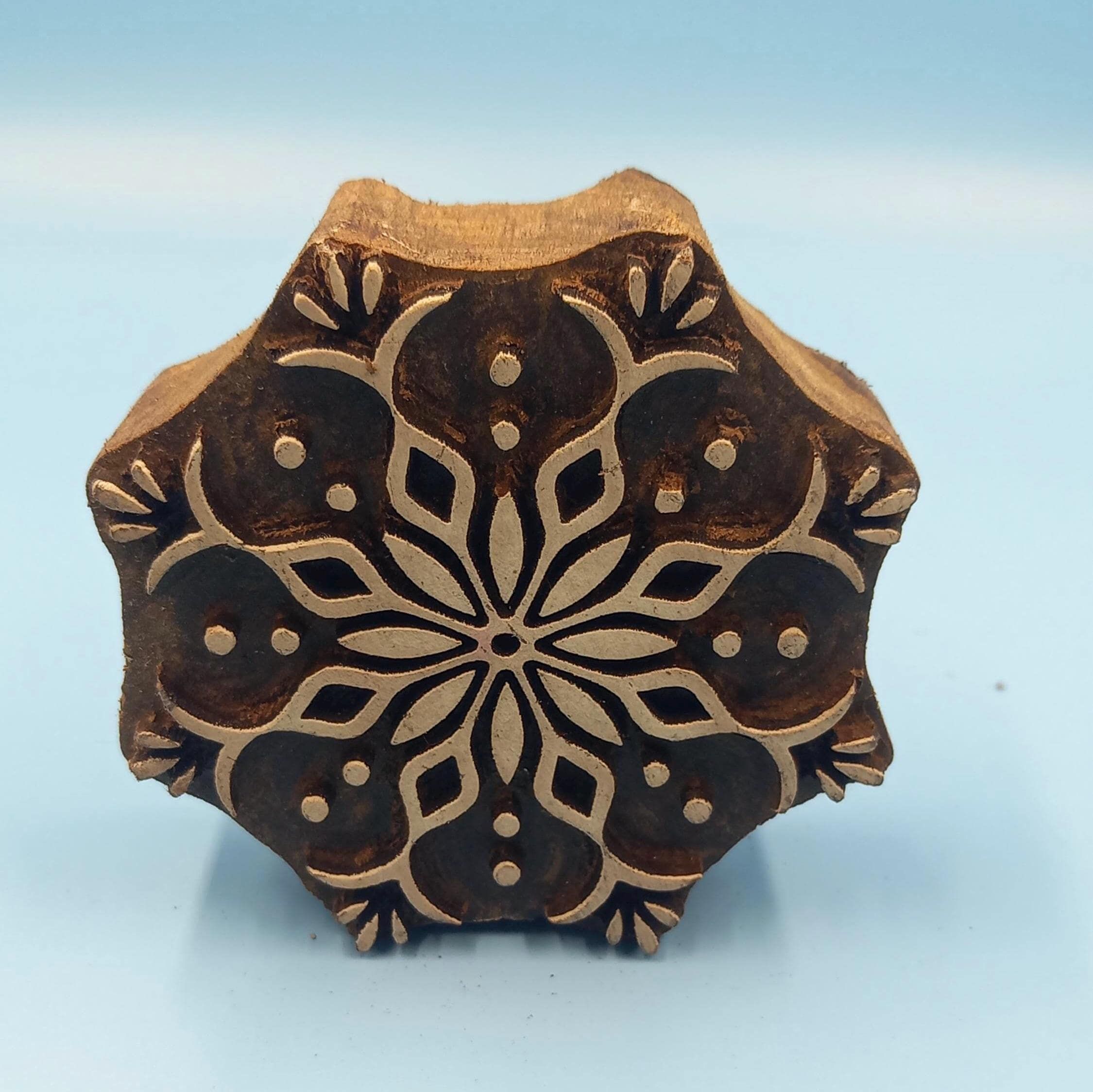 Floral Mandala Wooden Printing Block Pottery Stamp, Batik Tjaps, Blaudruck stempel, floral carved stamps