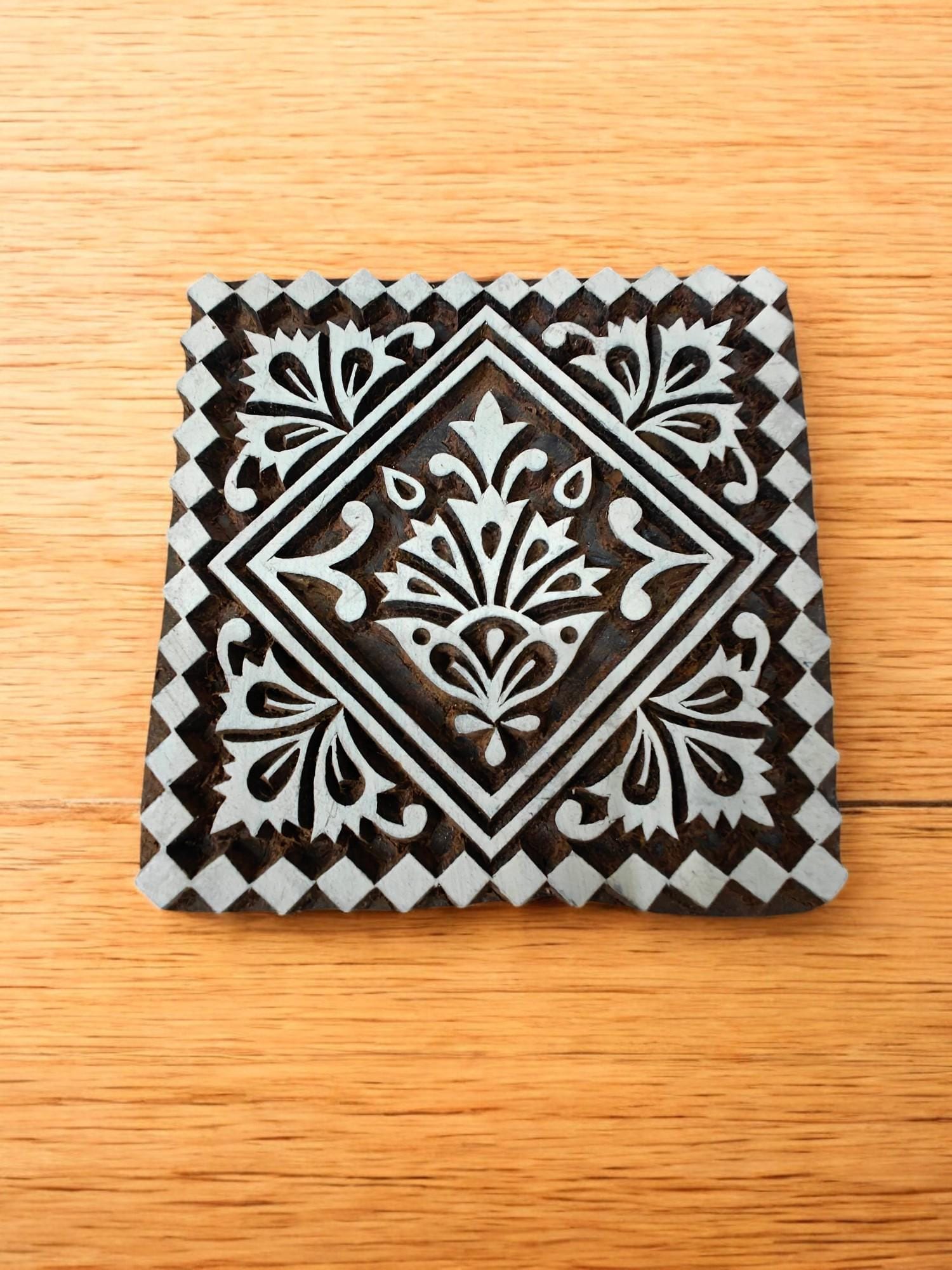 Tile 5 pottery stamp ceramic mold scrapbooking tjap batik printing floral carved stamps.
