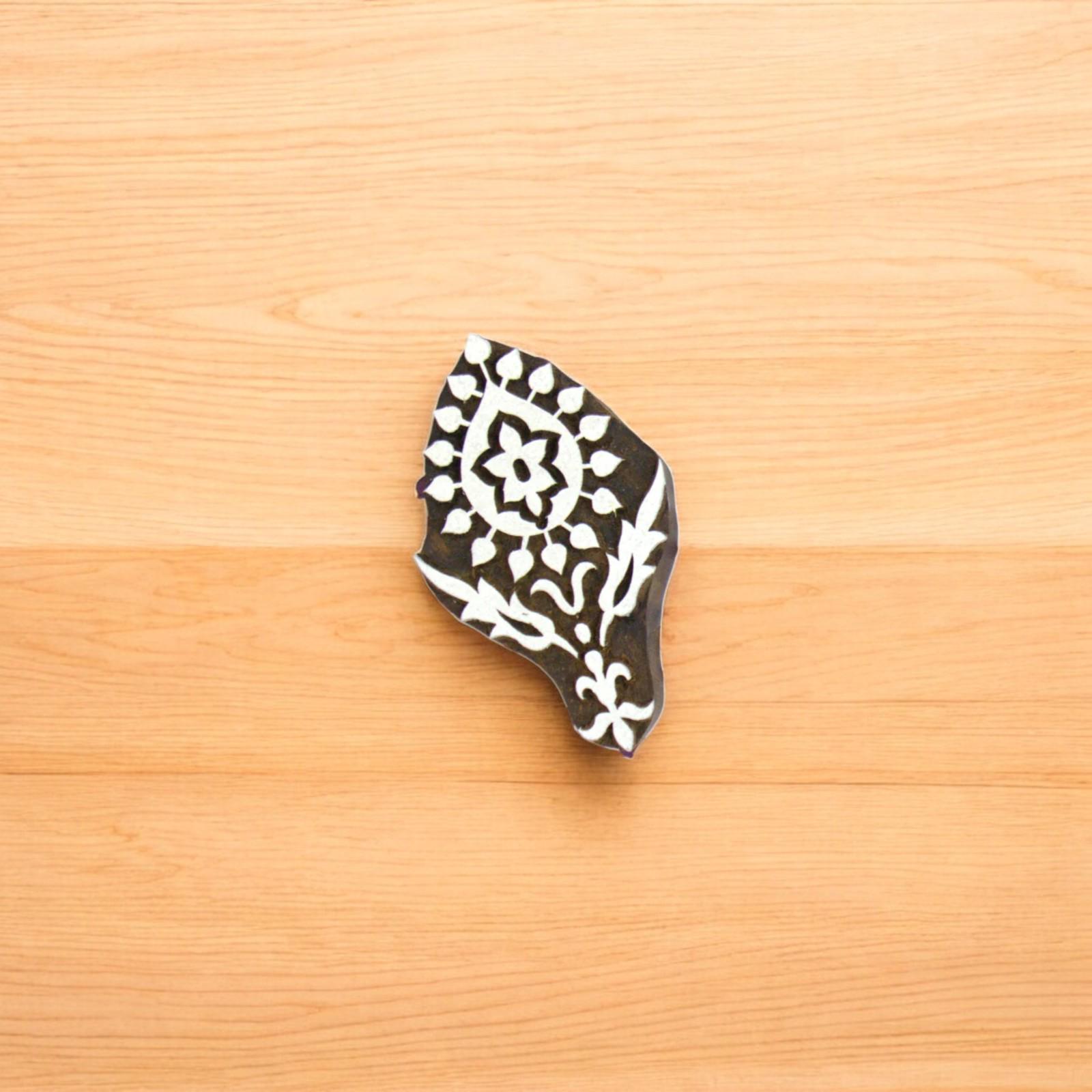 Elegant Paisley