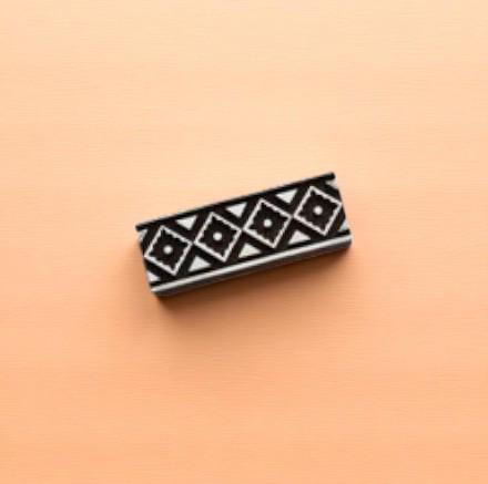 Large Patterned Border