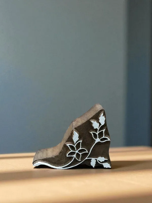 curvy leaves  hand carved Indian wood printing block; textile stamp; pottery stamp,