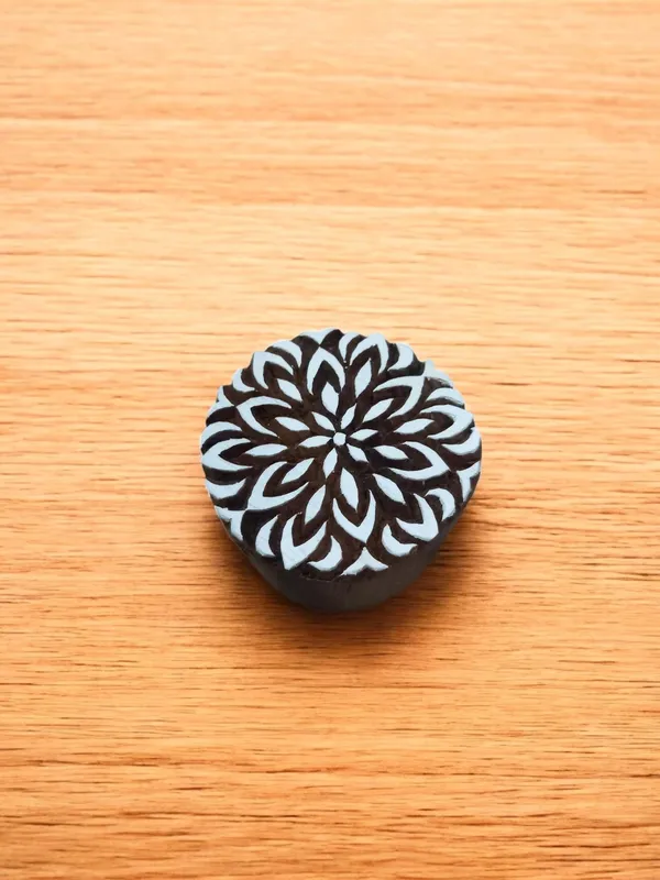 Mandala Indian Wooden Printing Stamp, Floral (5cm Diameter)